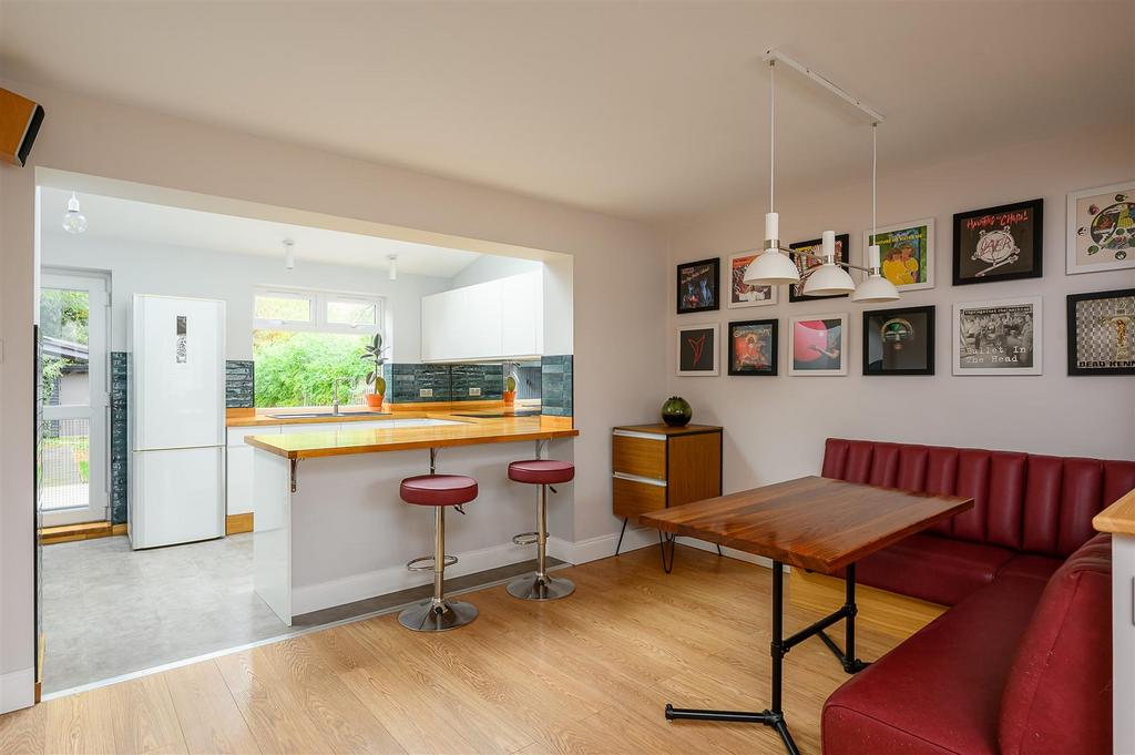 Kitchen diner