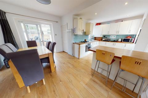 3 bedroom semi-detached house for sale, Ridgeway, Wrose, Shipley