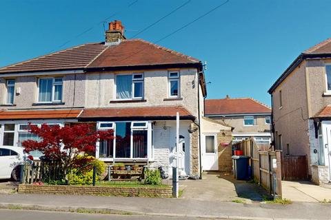 Semi-detached house - Ridgeway, Wrose, Shipley