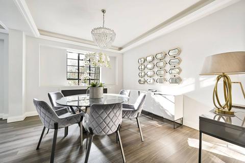 3 bedroom flat to rent, Princes Gate, Knightsbridge, London, SW7