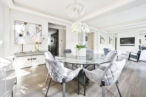3 bedroom flat to rent, Princes Gate, Knightsbridge, London, SW7