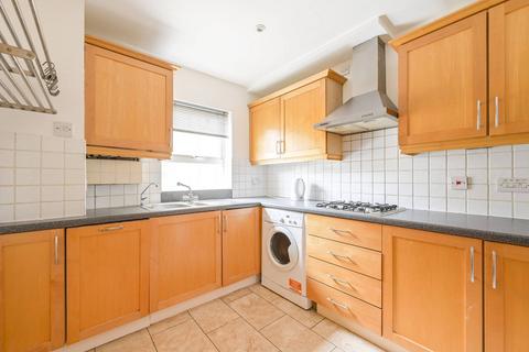 3 bedroom flat to rent, Ensign Street, Tower Hill, London, E1