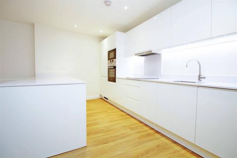 2 bedroom flat to rent, ROYAL COURT, HA7, Stanmore, HA7