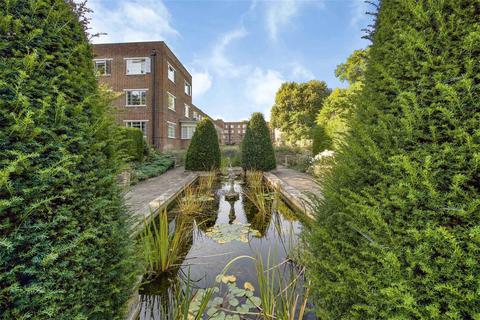 Cambridge Park, East Twickenham