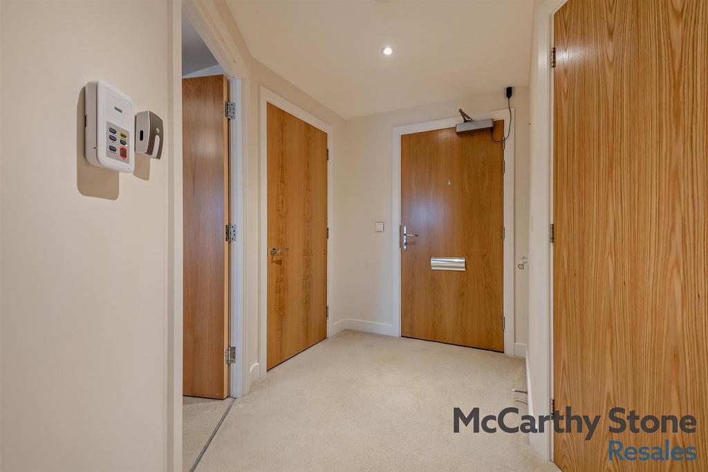 8669305-interior10-800.jpg