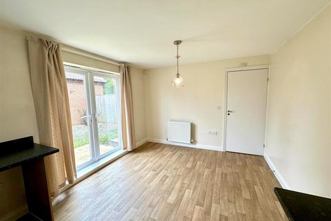 4 bedroom terraced house to rent, Edward Pease Way, Darlington