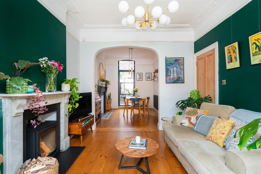 0 A4 TCD - Living Room B.jpg