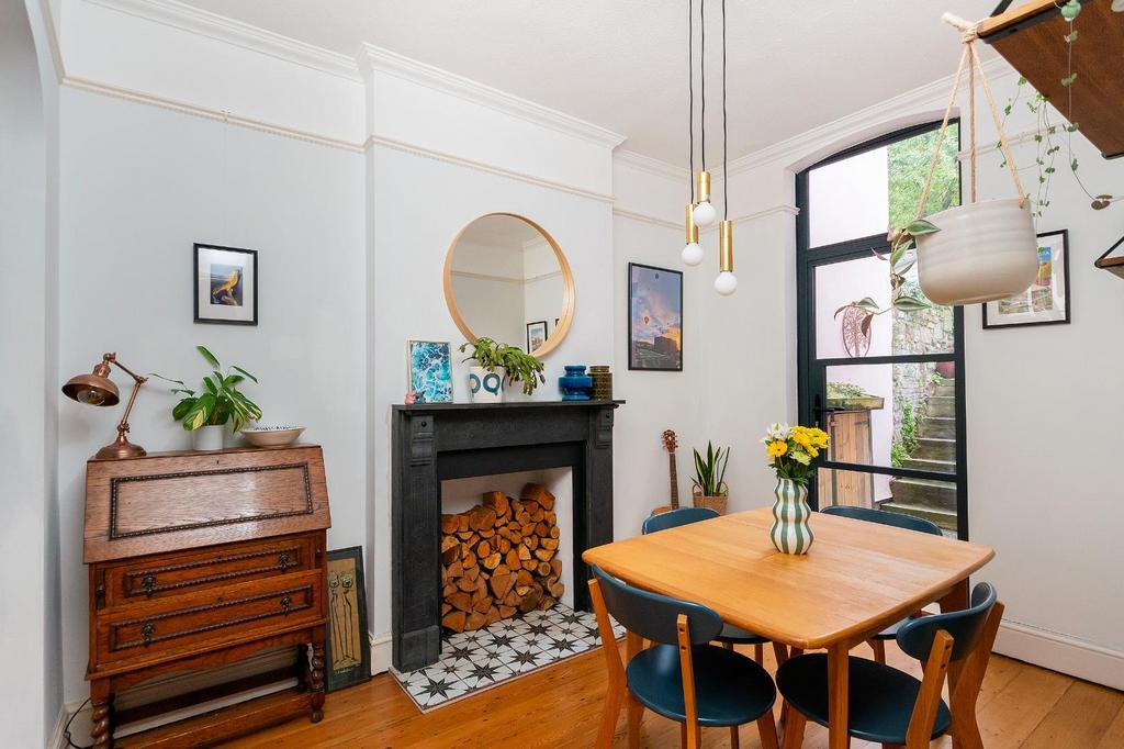 0 A4 TCD - Dining Room A.jpg