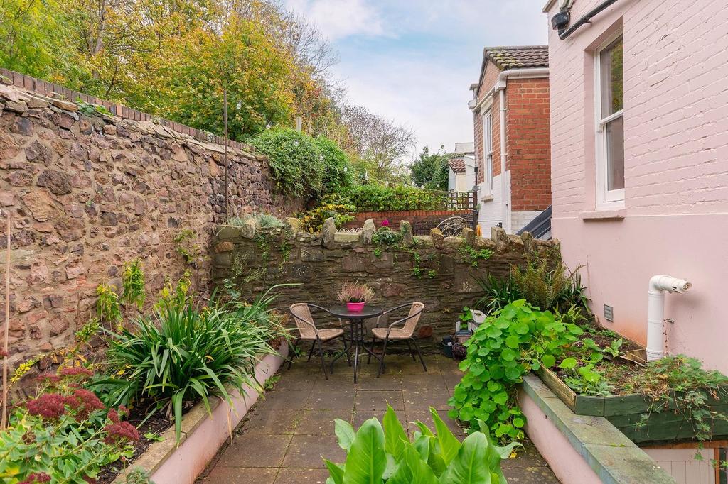 0 A4 TCD - External E.jpg