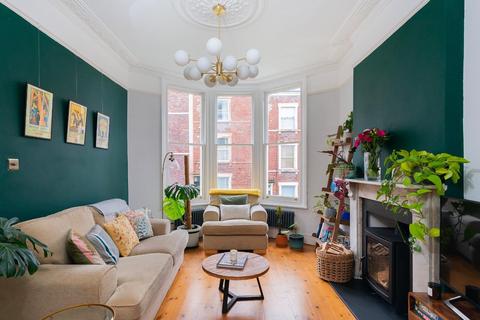 undefined, Ambra Terrace, Cliftonwood