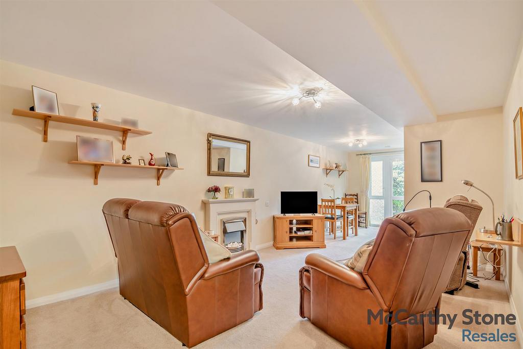 8668984-interior15-800.jpg