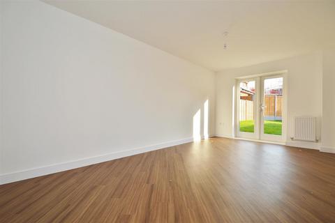 undefined, Mansion Rise, Ebbsfleet DA10