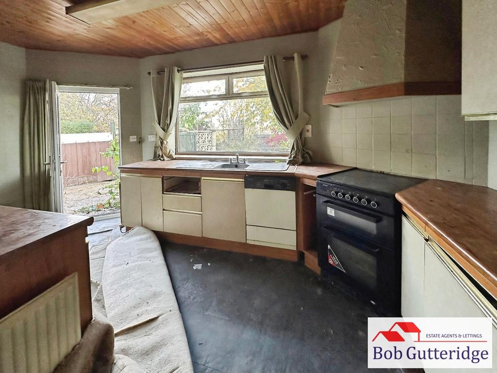 Fitted kitchen