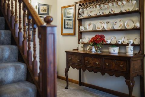 5 bedroom detached house for sale, Starlings, Berries Lane, Bayston Hill, Shrewsbury, SY3 0AP