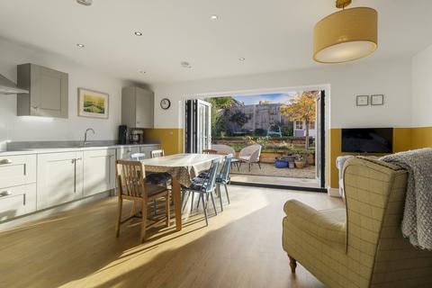 undefined, Worcester WR2