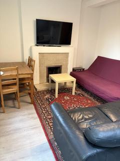 2 bedroom apartment to rent, Wilmslow Road, Manchester M14