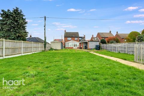 4 bedroom detached house for sale, Tattersett Road, Syderstone
