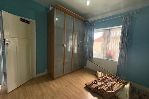 undefined, Evelyn Grove, Southall