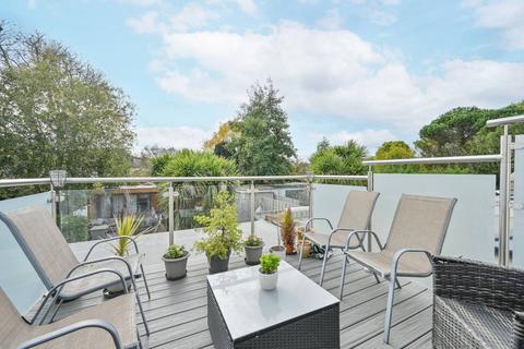 undefined, Ellesmere Road, Chiswick, London, W4