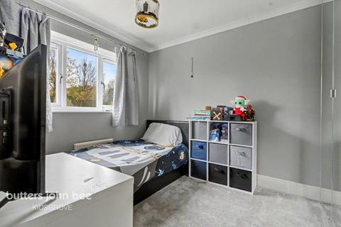 4 bedroom semi-detached house for sale, Phoenix Close, Stoke-On-Trent, ST7 4YU