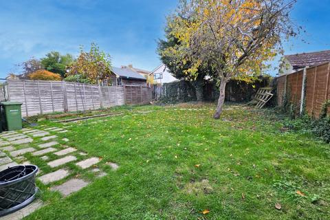 18 High Elms Road, Hullbridge, Hockley, SS5 6HB