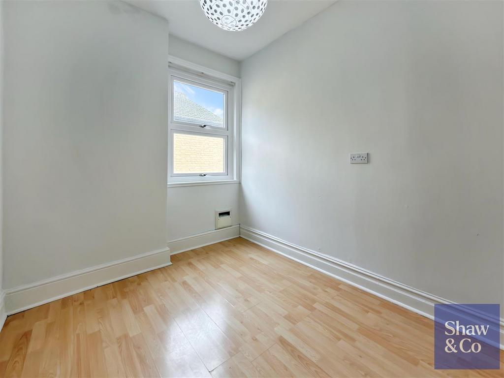 Bedroom 3.jpg