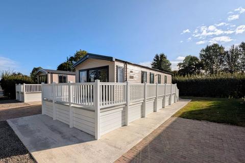 2 bedroom static caravan for sale, Hutton Sessay Thirsk