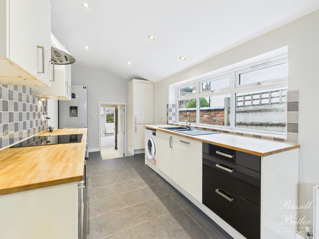 Cam02127 g0 pr0361 still007