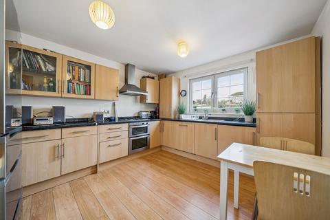 2 bedroom flat for sale, Flat 2 Whinbrae Court, Helensburgh, G84 7QL