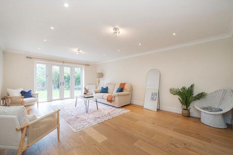 5 bedroom detached house for sale, Oakington Close, Sunbury-On-Thames TW16