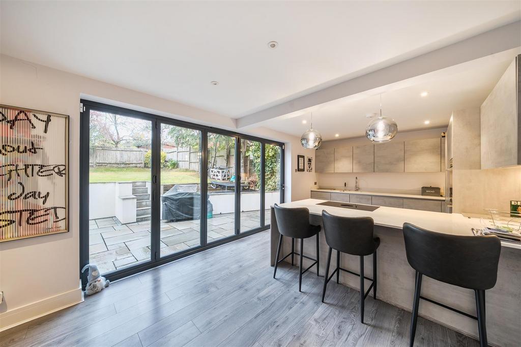 Open Plan Kitchen/Diner: