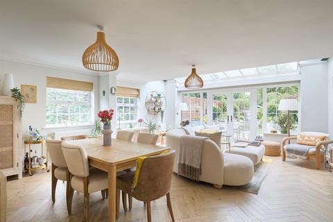 3 bedroom end of terrace house for sale, Thames Road, Chiswick, W4