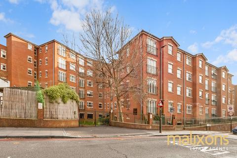 3 bedroom flat for sale, Gleneagle Road, London SW16