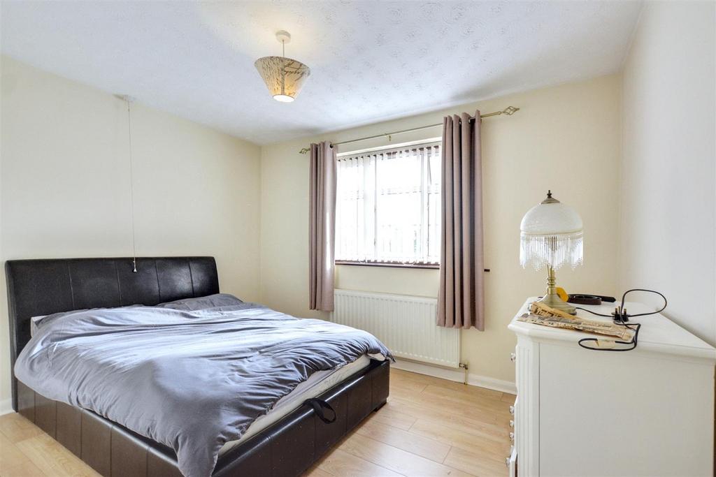 Bedroom 1 1.jpeg