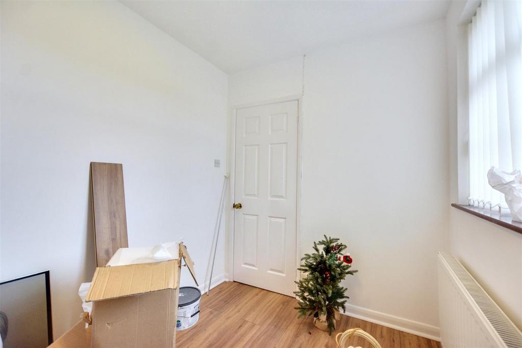 Bedroom 4 2.jpeg