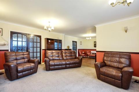 4 bedroom detached house for sale, Derby Road, Ilkeston