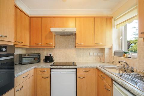 undefined, Bartin Close, Sheffield S11