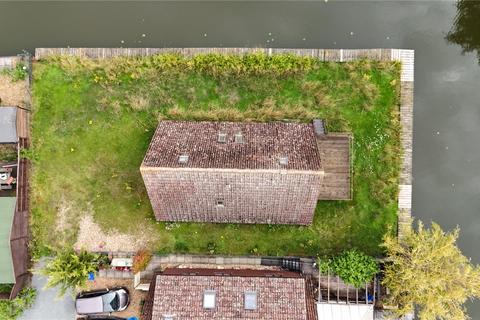 undefined, Isleham Marina, Fen Bank, Ely, Cambridgeshire, CB7