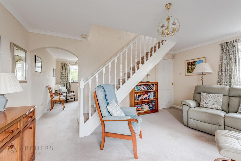 20 ABarncliffe Road(Interior)-4.jpg