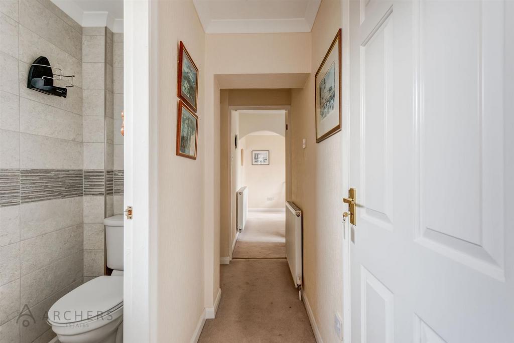 20 ABarncliffe Road(Interior)-7.jpg