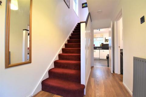 5 bedroom terraced house to rent, Elmbank Avenue,  London, EN5