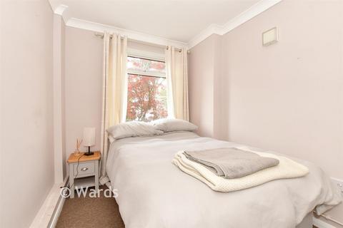 4 bedroom semi-detached house for sale, Valebrook Close, Folkestone, Kent