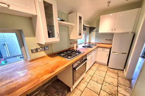 2 bedroom semi-detached house for sale, Farncombe GU7