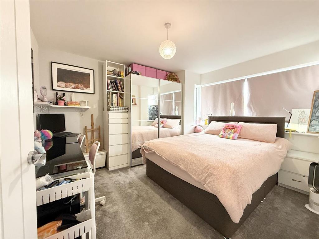 Edit bedroom.png