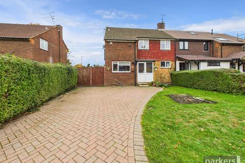 undefined, Compton Close, Reading RG6