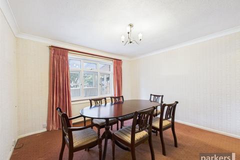 undefined, Compton Close, Reading RG6