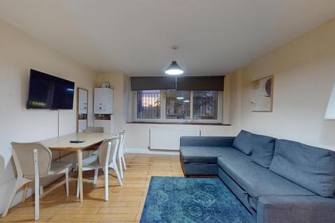 2 bedroom apartment to rent, Laugan Walk, London SE17