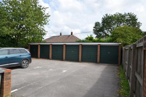 undefined, 229 Reading Road South, Fleet GU52