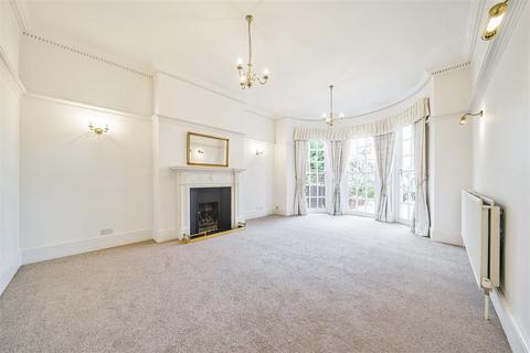 6 bedroom semi-detached house to rent, Cranes Drive, Surbiton