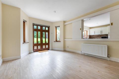 4 bedroom house to rent, Cranes Park Crescent, Surbiton